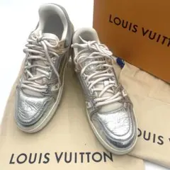 人気モデル✨LOUIS VUITTON トレイナー　シルバースニーカー
