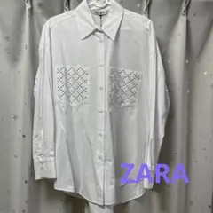 新品 ZARA スタッズ付き 白シャツ ブラウス Ｍ