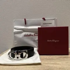 Christian Louboutin スタッズベルトホワイト 箱保存箱付き - メルカリ