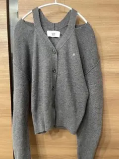 専用　Atelier Nain デコルテデザイン　ニットカーディガン