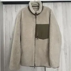 ベージュ フリースジャケット