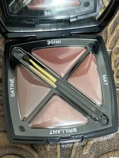CHANEL QUATUOR LEVRES INTENSES 53のサムネイル