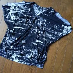 La pargay 半袖カットソー モノトーン柄　肩開きのサムネイル