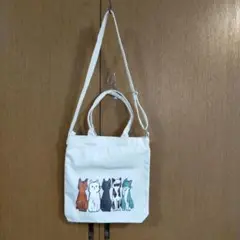 可愛い猫ちゃん達がプリントされた、ショルダーバック