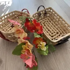バスケット 4個、ハイビスカス造花2個セット　近々処分予定‼️お早めに