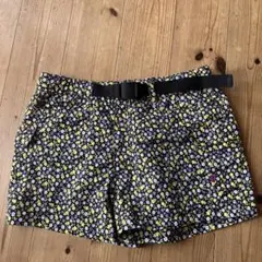 columbia コロンビア　花柄ショートパンツ ウエストベルト付き
