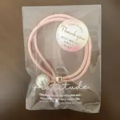 ピンク フェイクパール付きヘアゴム