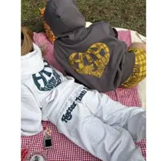 2025年最新】hotter than hell パーカーの人気アイテム - メルカリ