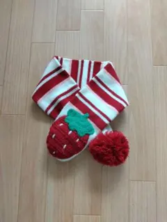 いちごモチーフ ニットマフラー