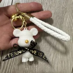 ホワイトクマ型キーホルダー