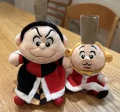 ディズニー　不思議の国のアリス　ハートの女王　ぬいぐるみバッジ　ぬいば