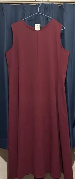 新品未使用　ユニクロ　ウルトラ　ストレッチ　ワンピース　ノースリーブ