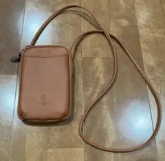 D.KELLY スマホショルダーバッグ ブラウン