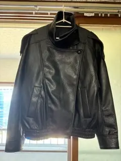 ZARA フェイクレザージャケット ももさん着用のサムネイル