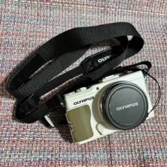 OLYMPUS STYLUS XZ-2 ホワイト コンパクトデジタルカメラのサムネイル