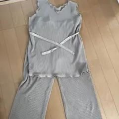 ストライプ スリーブレス セットアップ