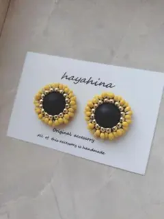 【ひまわり】ハンドメイドピアス/イヤリング　ビーズ刺繍　ひまわりピアス