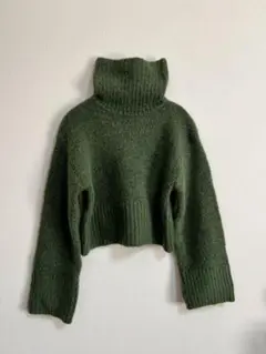 ZARA タートルネックセーター