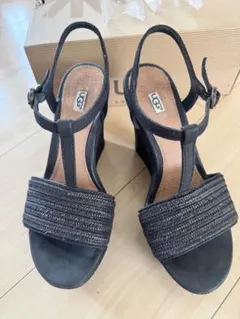 UGG ウェッジソール サンダル ブラックのサムネイル