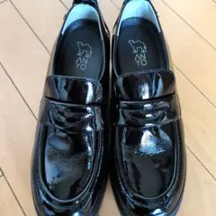 （美品）ANYO ブラックエナメルローファー ヒール5cm（23センチ）