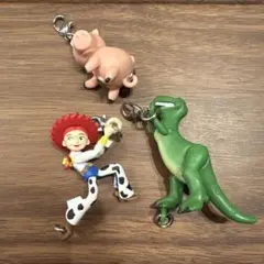 トイ・ストーリー ゆらゆらつながるマスコット　ガチャガチャ