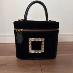 ROGER VIVIER】2way バケットバッグ ブラック美品です♡ - メルカリ
