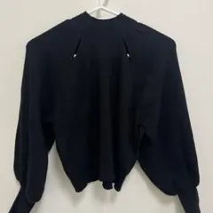 ブラック ハイネック バルーンスリーブ ニット