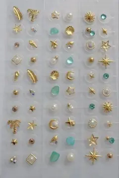 耳ツボジュエリー60粒 金アレ対応 - メルカリ