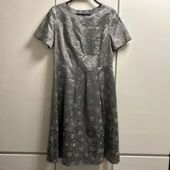 グレー　花柄　ワンピース　11号