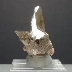 自然銀　ネイティブシルバー　原石　鉱物標本　天然石　606 マ*ト様 自然銀 ネイティブシルバー 原石 鉱物標本 天然石 606 - メルカリ