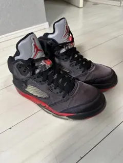 ナイキ エアジョーダン5 レトロ サテンブレッド