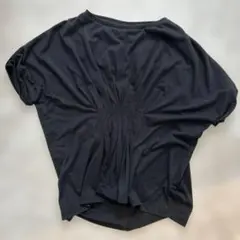 BEAMS HEART バックプリーツ 黒 Tシャツのサムネイル