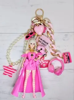 レア Betsey Johnson ミスマッチピアス 電話 唇 リボンモチーフ - メルカリ