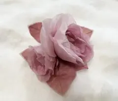 淡いローズピンクコサージュ