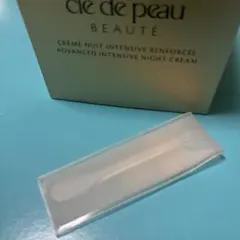 【新品未使用】　クレドポーテ　クリーム用スパチュラのサムネイル