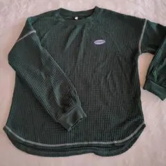 GUダークグリーン 長袖カットソー エンボスロゴ