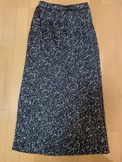 ブラック プリーツスカート