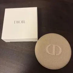 Dior ミラー コンパクトミラー　ベージュ　ノベルティ　箱付き