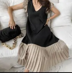 プリーツドレス