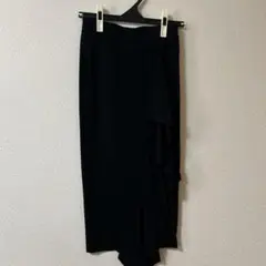 ZARAザラ　フリルタイトスカート