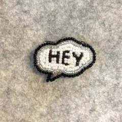 スピーチバブル型ブローチ　 