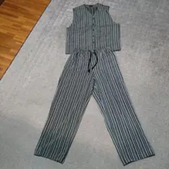 パンツとベストのセットアップ