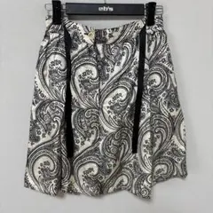 ETRO アイボリーベージュ　ペイズリー　バンダナシルク　薄手　ラップ　スカートのサムネイル