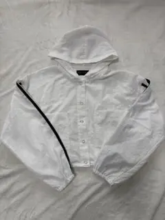 【repipi armario】キッズ　ショート丈パーカー M