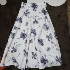 PROPOSITION 花柄フレアロングスカート