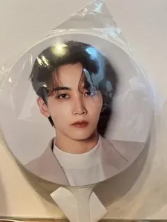 ⭐️ SEVENTEEN セブチ ジョンハン まとめ売り ⭐️ うちわ トレカ CD ⭐️ SEVENTEEN セブチ ジョンハン まとめ売り ⭐️ うちわ