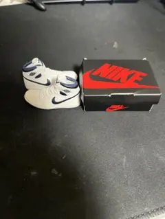 Nike Air Jordan 1 ミニチュア Metallic Navy