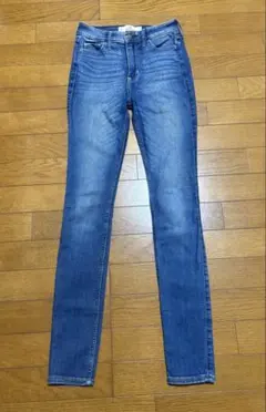 HOLLISTER ホリスター　ハイライズ　スーパースキニー　W24L30のサムネイル