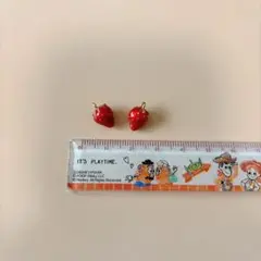 ハンドメイド いちごチャーム