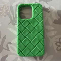 美品　ボッテガヴェネタ　イントレチャート　スマホケース　iphone13